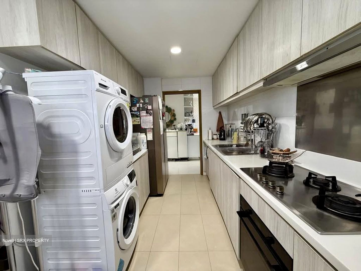 Waterfront Gold (D16), Condominium #639974131
